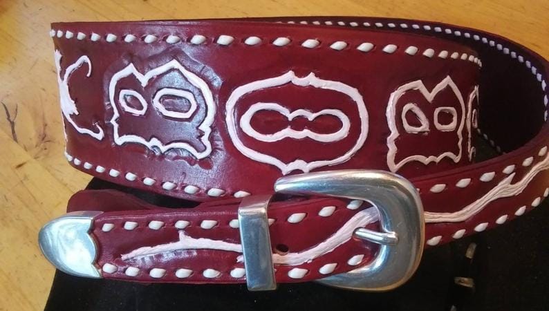 The Ultimate, padded, any width, any length and engraved leather guitar / bass strap.